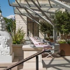 Отель The Peninsula Paris Франция, Париж - 1 отзыв об отеле, цены и фото номеров - забронировать отель The Peninsula Paris онлайн бассейн фото 2