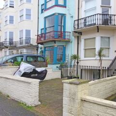 Апартаменты Beside the Seaside Apartment