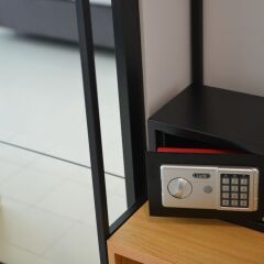 Отель Ruenthip Residence Pattaya сейф в номере