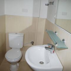 Отель Potala Guest House Непал, Катманду - отзывы, цены и фото номеров - забронировать отель Potala Guest House онлайн ванная фото 2