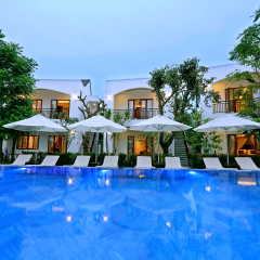 Azumi Villa Hotel бассейн