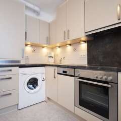 Апартаменты Vienna Residence Timeless Apartment With Viennese Charme for up to 2 People Вена в номере