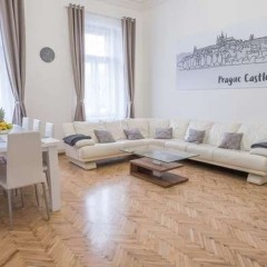 Апартаменты Resslova Apartment комната для гостей фото 3