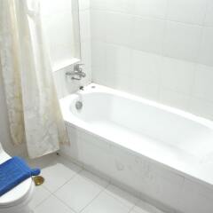 Отель Highfive Guest House ванная фото 2