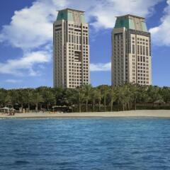 Отель Habtoor Grand Resort, Autograph Collection Дубай приотельная территория фото 2