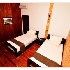 The Manor Hotel сейф в номере