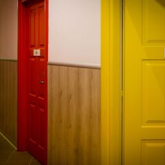 Youth Station Hostel сейф в номере