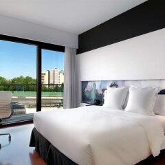 Отель Hilton Madrid Airport Мадрид комната для гостей фото 5