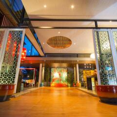 Отель Red Ginger Chic Resort интерьер отеля