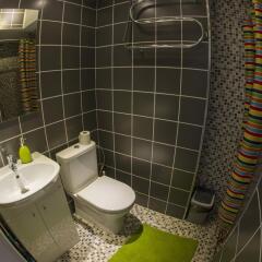 Отель Microloft Near the Vilnius Center Вильнюс ванная