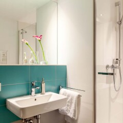 SMARTments business Wien Hauptbahnhof in Vienna, Austria from 127$, photos, reviews - zenhotels.com bathroom