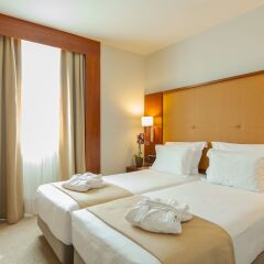 Dom Carlos Liberty Hotel комната для гостей фото 4