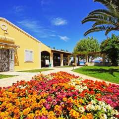 Delfinia Hotel