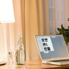 Отель NH Frankfurt Villa в номере фото 2