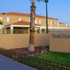Отель Best Western Cumbres Aeropuerto фото 5