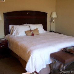 Hampton Inn & Suites Florence-Downtown in Florence, United States of America from 186$, photos, reviews - zenhotels.com guestroom