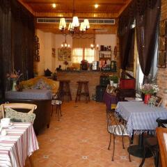 Отель Royal Garden Inn