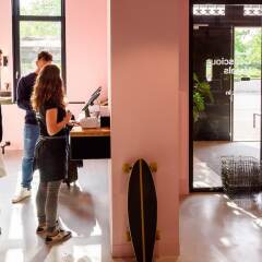 Отель Conscious Hotel Westerpark Нидерланды, Амстердам - отзывы, цены и фото номеров - забронировать отель Conscious Hotel Westerpark онлайн интерьер отеля