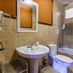 Отель Apartamentos La Dobra фото 15