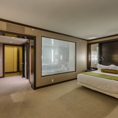 Отель Luxury Suites International by Vdara США, Лас-Вегас - отзывы, цены и фото номеров - забронировать отель Luxury Suites International by Vdara онлайн удобства в номере
