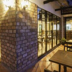 The Alcove Library Hotel балкон