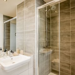 Отель Rethink Living - Luxury Brighton Marina ванная фото 2
