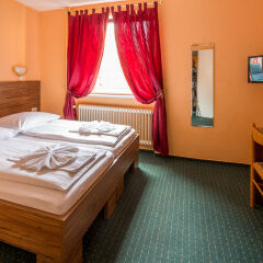 Отель City-Hotel Ansbach am Kurfürstendamm Германия, Берлин - 1 отзыв об отеле, цены и фото номеров - забронировать отель City-Hotel Ansbach am Kurfürstendamm онлайн комната для гостей фото 5