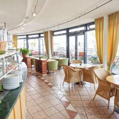 Отель Domicil Berlin By Golden Tulip Берлин гостиничный бар