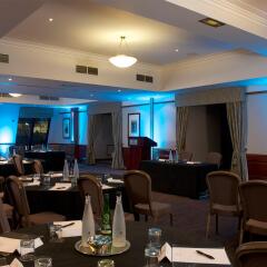 Macdonald Holyrood Hotel интерьер отеля