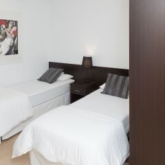 Апартаменты Happy Apartments Barcelona комната для гостей фото 12
