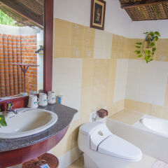 Отель Bao Quynh Bungalow Фантхьет ванная фото 2
