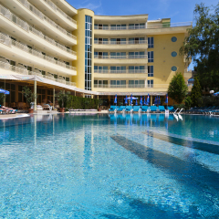 Wela Hotel - All Inclusive бассейн