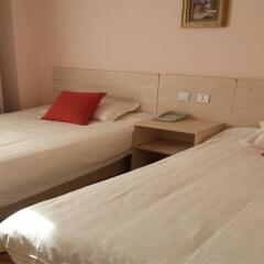 Отель Beijing Qinglian Furun Hotel Niujie Branch Китай, Пекин - отзывы, цены и фото номеров - забронировать отель Beijing Qinglian Furun Hotel Niujie Branch онлайн комната для гостей фото 2