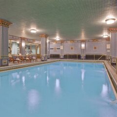 Millennium Biltmore Hotel бассейн