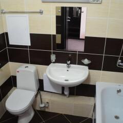 Гостиница Barkhatnye Sezony Aleksandrovsky Sad Resort в Сочи - забронировать гостиницу Barkhatnye Sezony Aleksandrovsky Sad Resort, цены и фото номеров ванная