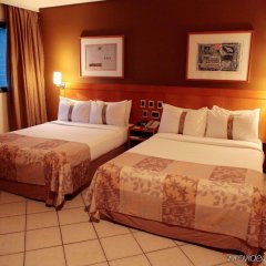 Отель Holiday Inn Fortaleza, an IHG Hotel Бразилия, Форталеза - отзывы, цены и фото номеров - забронировать отель Holiday Inn Fortaleza, an IHG Hotel онлайн комната для гостей фото 2