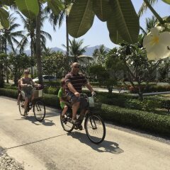 Отель The Beach Village Resort спортивное сооружение