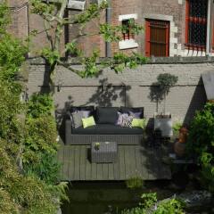 Отель Bed & Breakfast Guesthouse Leman