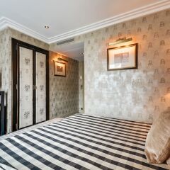 Отель Villa Lutece Port Royal сейф в номере