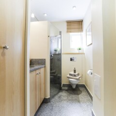 Апартаменты Spacious apartment in the Old Town ванная