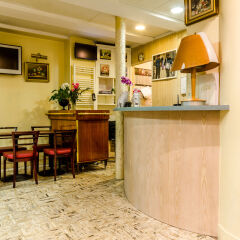 Avenir Hotel Montmartre гостиничный бар