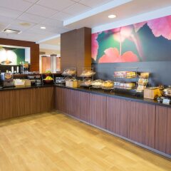 Отель Fairfield Inn & Suites by Marriott Columbus OSU питание фото 3