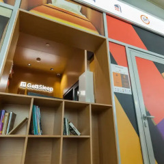 Capsule Hotel GettSleep Sheremetyevo вид на фасад