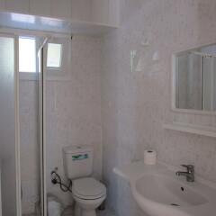 Club Mackerel Holiday Village Турция, Карабурун - отзывы, цены и фото номеров - забронировать отель Club Mackerel Holiday Village онлайн ванная фото 2