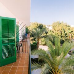 Отель Hostal Valencia балкон