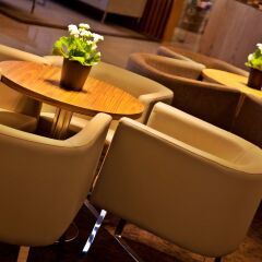 Отель Ramada by Wyndham Lisbon гостиничный бар