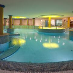Отель Dorint Strandresort & Spa Ostseebad Wustrow бассейн