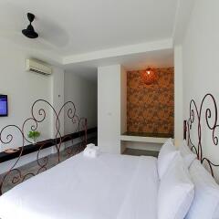 Отель Surintra Boutique Resort 4* Номер Делюкс фото 2