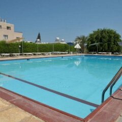 DebbieXenia Hotel Apartments с домашними животными