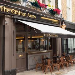 Отель The Grafton Arms Pub & Rooms гостиничный бар